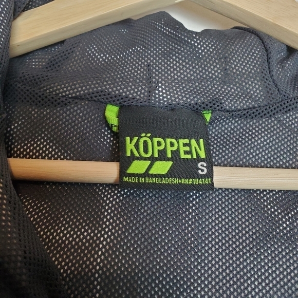 KOPPEN Small Windbreaker Black Hooded Full‎ zip Rain jacket - Picture 3 of 13